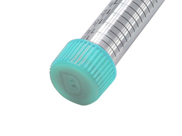 蓋子帶有透氣孔且?guī)Ф』z塞，用于連接注射器