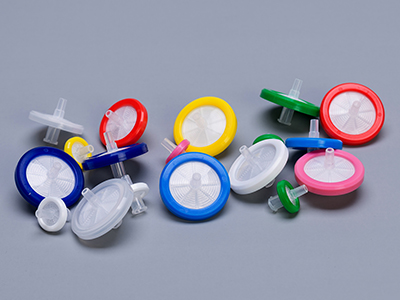 聚丙烯外殼帶有顏色環(huán)，以區(qū)別不同材質(zhì)過濾器